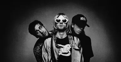 Kenang 1990-an, Weezer Nyanyi Lagu Nirvana, Dave Grohl Menangis