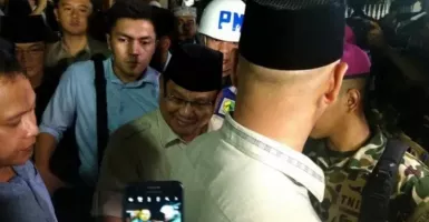 Prabowo Melayat ke Rumah Duka BJ Habibie, Sampaikan Duka Mendalam