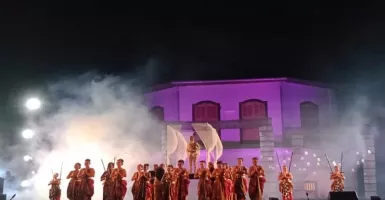 Suara Merdu Eliz Buka Solo International Performing Arts 2019