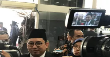 Cerita Fadli Zon Dikasih Keris, Apa Bertanda Jadi Menteri Jokowi?