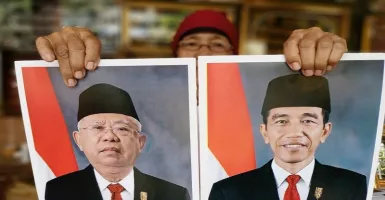 Pedagang Jual Foto Jokowi-Ma'ruf Berbeda yang Dikeluarkan Setneg