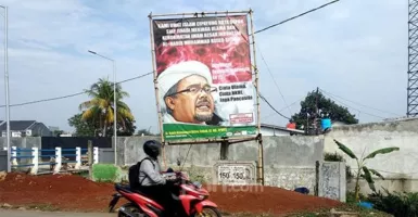 TNI Copot Baliho Habib Rizieq, FPI: Pangdam Sebaiknya Urus OPM