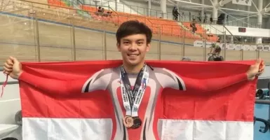 Pembalap Indonesia Bernard Sabet Medali Asian Track Championship