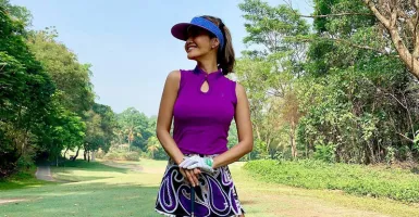 Farah Quinn Golf Pakai Kaus Ketat & Rok Mini, Netizen: Oh My God
