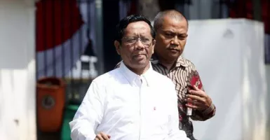 Menghadap Jokowi, Mahfud MD Jadi Jaksa Agung atau Menteri?