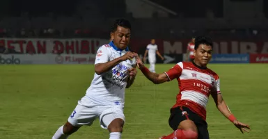 Kalah Lagi, Persib Perpanjang Kutukan di Kandang Madura United