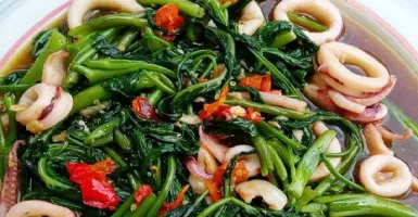 Kebanyakan Makan Kangkung, Ini Efek Buruk Buat Kesehatan