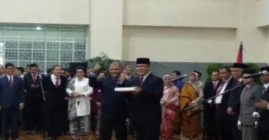 Ketua KPK Firli Bahuri Dapat Hadiah iPad Baru