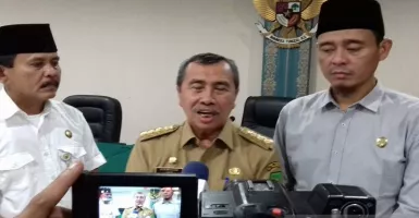Gubernur Riau Larang Warganya Tiup Terompet Malam Tahun Baru