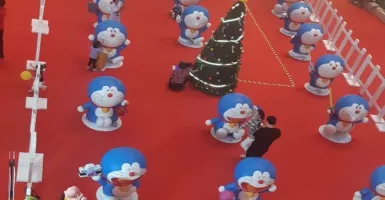 Seru! Rayakan Natal dan Tahun Baru Bersama Ratusan Doraemon