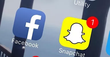 Medsos: Facebook atau SnapChat?