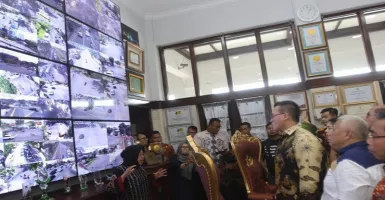 Soal Pembangunan Jakarta, Pak Anies Dapat Salam dari Bu Risma