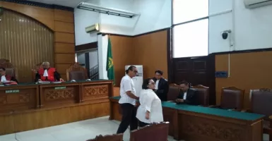 Mbak Nunung Menangis Divonis 1,5 Tahun Penjara