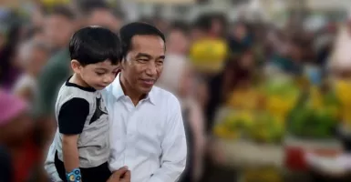 4 Gaya Jokowi Momong Cucu, Nomor 3 Sangat Lucu