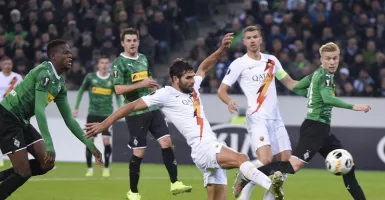 Moenchengladbach vs AS Roma 2-1: Magis Anak Legenda Prancis
