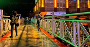 Anies Pamer Jembatan Instagramable, Termasuk JPO Sudirman
