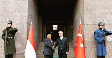 4 Gaya Prabowo Subianto di Turki, Pasukan Elite Pun Hormat