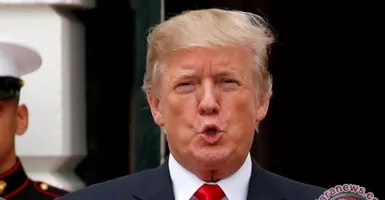 Kebohongan Trump Berkali-kali: Mengaku Ditelepon Orang Penting