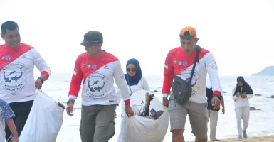 Gerakan Menghadap Laut di Gorontalo Kumpulkan 2,5 Ton Sampah