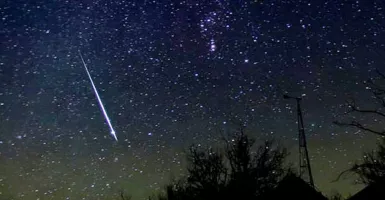 Ini Tips Seru Agar Kamu Bisa Melihat Meteor Perseid Malam Nanti