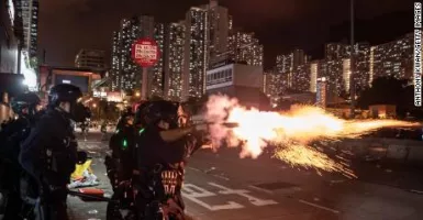 Akhir Pekan Hong Kong Mencekam, Wisatawan Mulai Tak Nyaman
