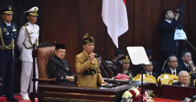 Di Depan Anggota Dewan, Jokowi Izin Pindahkan Ibu Kota