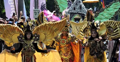 Karnaval Kostum di Cirebon Berhadiah Puluhan Juta Rupiah