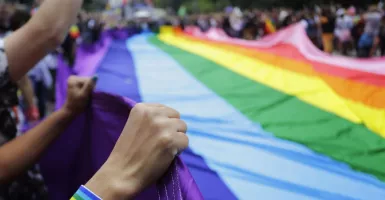 Heboh Admin Twitter Puspen TNI Unggah Komik Soal LGBT