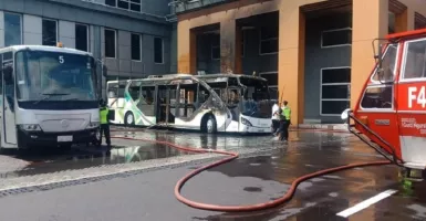 Bus Operasional Bandara Ngurah Rai Bali Terbakar