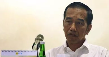Botol Air Mineral di Depan Jokowi Saat ke PLN, Dikira Bir