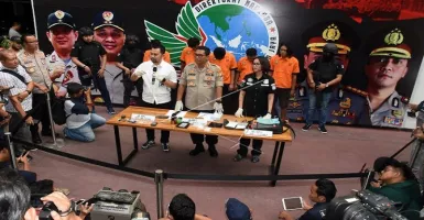 Polisi Tangkap 5 Pemasok Sabu ke Nunung