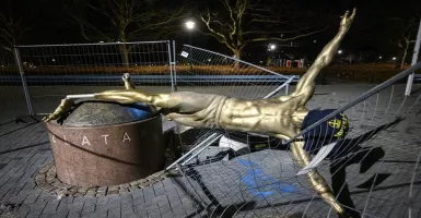 Duh, Patung Ibrahimovic di Stadion Swedbank Dirusak