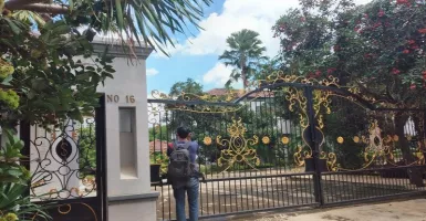 Mewahnya Rumah Orang Tua Reynhard Sinaga di Depok 