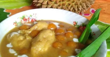 Menikmati Sensasi Kolak Durian dari Medan