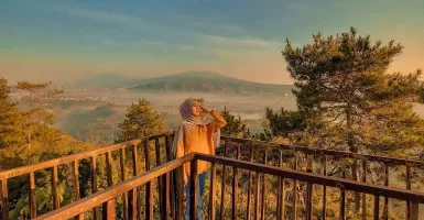 Tebing Keraton, Spot Wisata di Bandung dengan Pemandangan Cantik