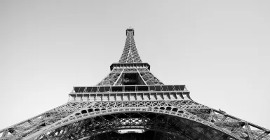 Menara Eiffel Segera Dibuka, yang Ingin Datang Siap Ngos-ngosan