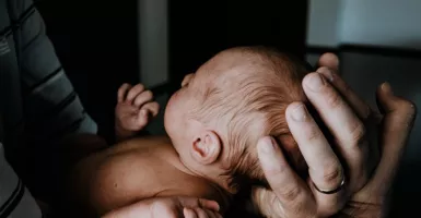 3 Fakta Menarik Bayi Baru Lahir, Ternyata Punya 300 Tulang