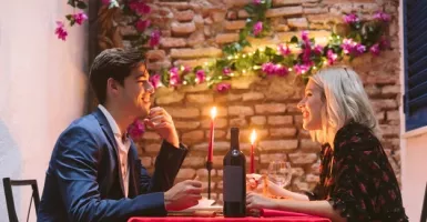 Makan Malam Romantis Bisa Bikin Hubungan Langgeng