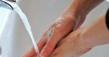 Kulit Kering Akibat Sering Mencuci Tangan? Begini Mengatasinya