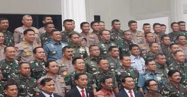 Luar Biasa, Presiden Jokowi Sanjung Prabowo di Rapim TNI