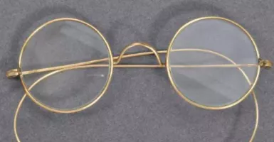 Kacamata Ikonik Mahatma Gandhi Dilelang, Harganya GIla-gilaan