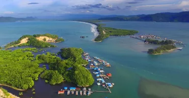 Kampung Laut Enggros, Destinasi Unik di Jayapura, Papua
