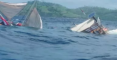Kapal Pinisi yang Ditumpangi Wartawan Terbalik di Labuan Bajo