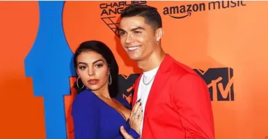 Romantisnya Cristiano Ronaldo Rayakan Ultah Georgina Rodriguez