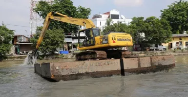 Antisipasi Banjir, Surabaya Normalisasi Sungai Kalimas