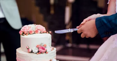 Berencana Bikin Kue Pernikahan Sendiri? Simak Tips Berikut 
