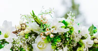 4 Ide Menarik Menerapkan Dekorasi Bunga pada Pesta pernikahanmu