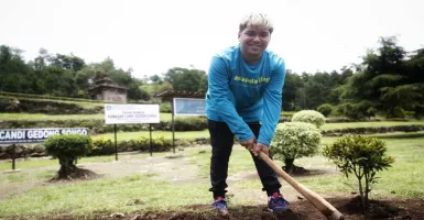 Abdul Idol Senang Bisa Tanam Pohon di Candi Gedong Songo