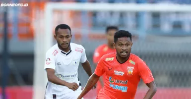 Borneo FC vs Persipura Jayapura 2-0: Ada Penalti yang Indah