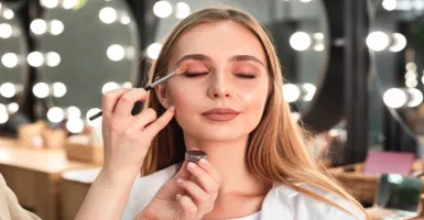 4 Tips Buat Kamu Makin Percaya Diri saat Gunakan Makeup
